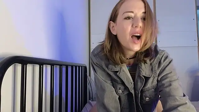 TopsyWilde online show from 03/29/26, 08:25