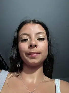 Snapshot of RsellAmb chatting on 02/23/25, 03:35 RsellAmb online show from 02/23/25, 03:35