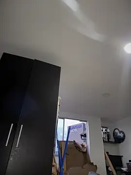 Snapshot of RsellAmb chatting on 03/08/25, 11:18 RsellAmb online show from 03/08/25, 11:18