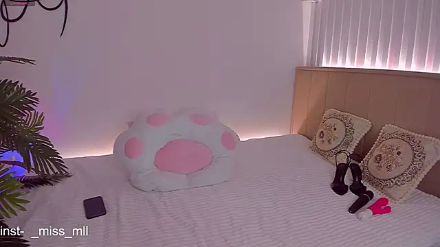 Snapshot of MaaryM chatting on 02/16/25, 07:05 MaaryM online show from 02/16/25, 07:05