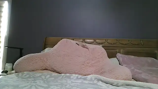 Lisaisluscious online show from 03/23/26, 02:32