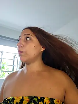 VickyHoult online show from 03/01/25, 09:15