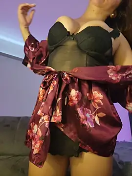 VickyHoult online show from 10/23/25, 07:45