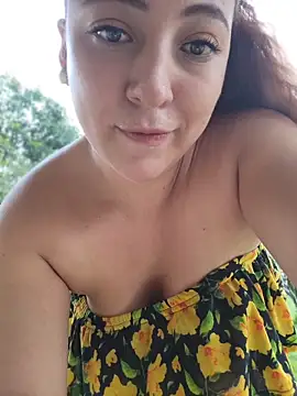 VickyHoult online show from 03/07/26, 10:51