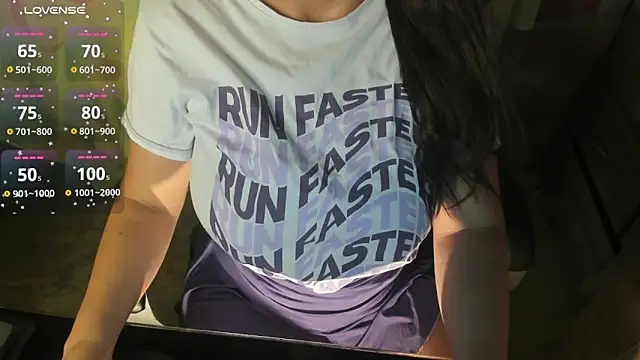 Tiffany teressa online show from 03/28/26, 10:09