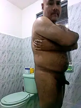 PhillDrake11 online show from 11/01/25, 04:14