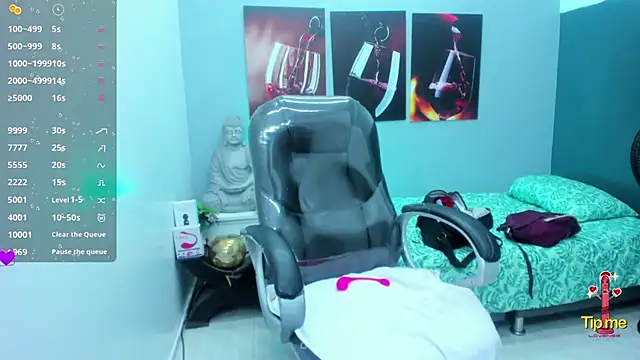 pearl weet online show from 03/06/25, 05:43