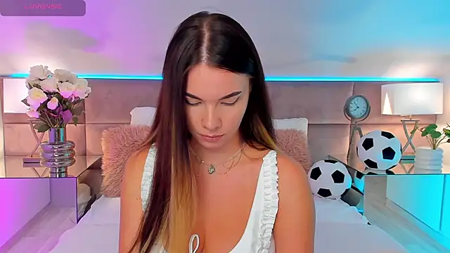 MiaMuse online show from 07/05/26, 07:10