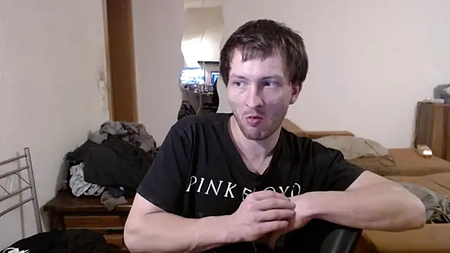 Snapshot of sexymann92 chatting on 10/28/25, 12:30 sexymann92 online show from 10/28/25, 12:30