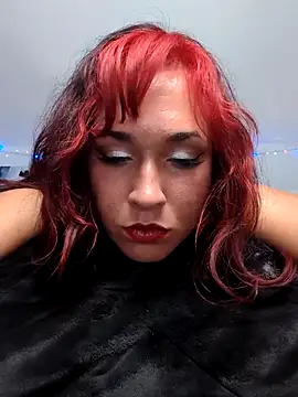 Snapshot of DesereaRose chatting on 05/17/26, 02:35 DesereaRose online show from 05/17/26, 02:35