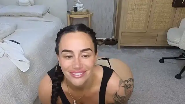 LibbyLoveHeartx online show from 10/06/25, 07:28
