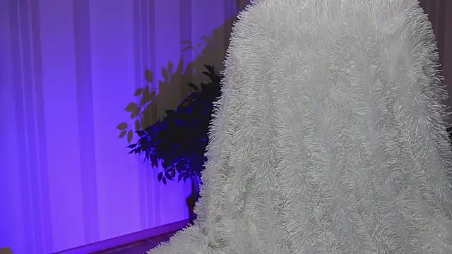 Snapshot of Danielle_Thomas chatting on 03/22/25, 06:22 Danielle Thomas online show from 03/22/25, 06:22