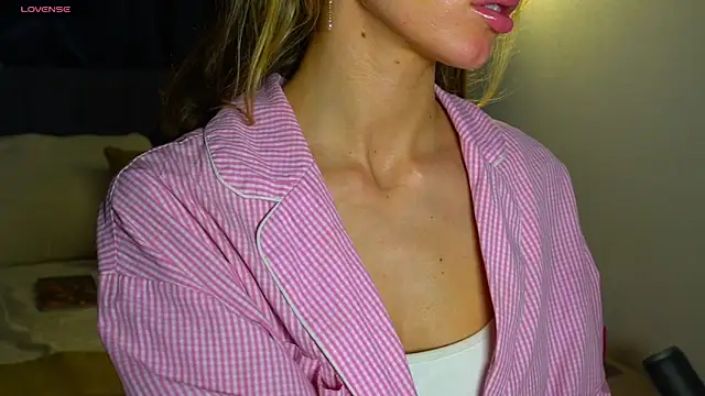 Danielle Thomas online show from 03/27/26, 12:49