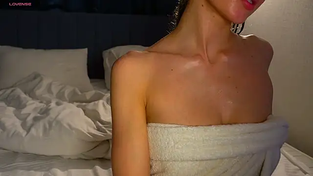 Danielle Thomas online show from 04/23/26, 11:18