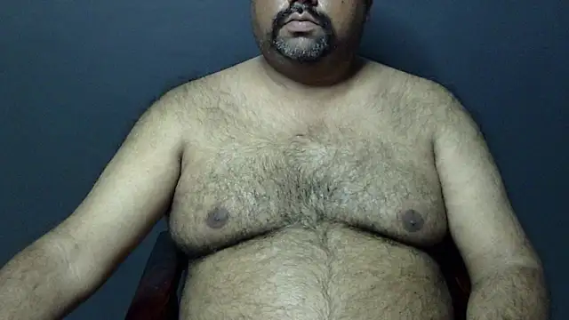 Snapshot of hairysubcub_70 chatting on 02/24/25, 01:21 hairysubcub 70 online show from 02/24/25, 01:21