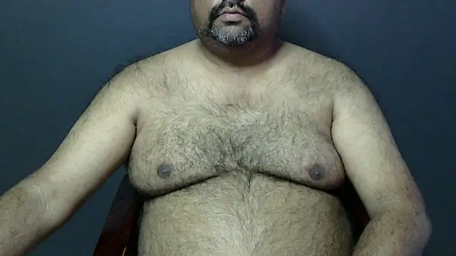 Snapshot of hairysubcub_70 chatting on 02/27/25, 06:50 hairysubcub 70 online show from 02/27/25, 06:50