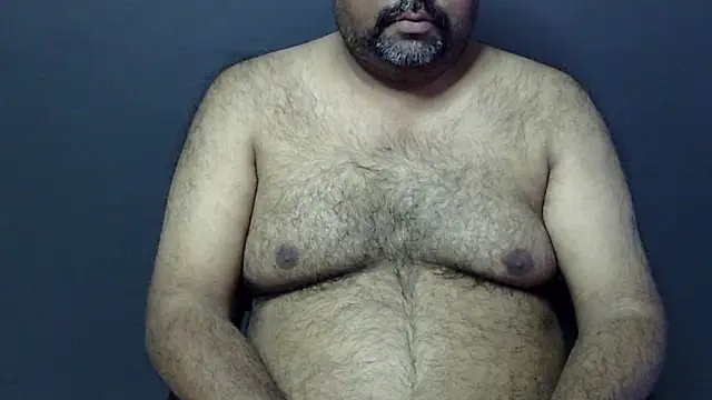 Snapshot of hairysubcub_70 chatting on 03/04/25, 07:08 hairysubcub 70 online show from 03/04/25, 07:08