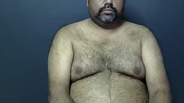 Snapshot of hairysubcub_70 chatting on 03/05/25, 09:49 hairysubcub 70 online show from 03/05/25, 09:49