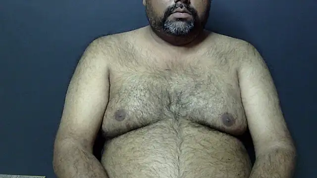 Snapshot of hairysubcub_70 chatting on 03/07/25, 01:07 hairysubcub 70 online show from 03/07/25, 01:07