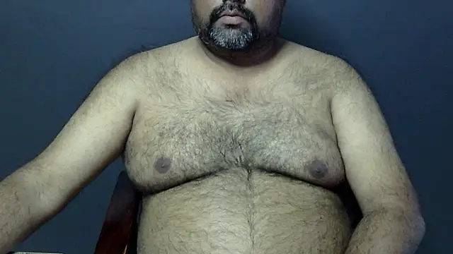 Snapshot of hairysubcub_70 chatting on 03/08/25, 06:21 hairysubcub 70 online show from 03/08/25, 06:21
