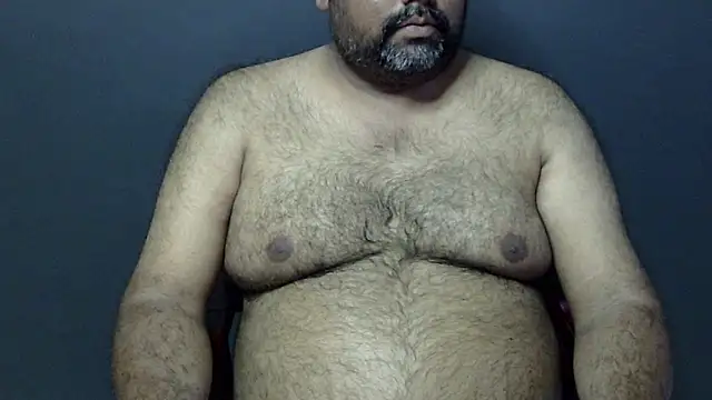 Snapshot of hairysubcub_70 chatting on 03/10/25, 10:26 hairysubcub 70 online show from 03/10/25, 10:26
