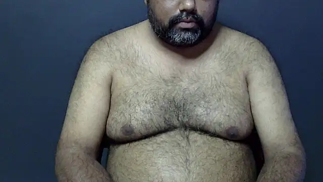 Snapshot of hairysubcub_70 chatting on 03/21/25, 06:38 hairysubcub 70 online show from 03/21/25, 06:38