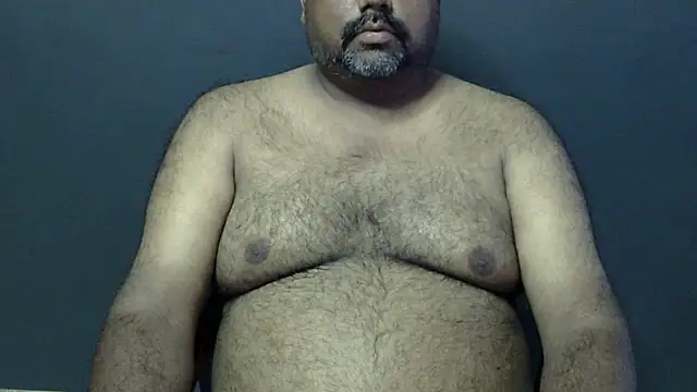 Snapshot of hairysubcub_70 chatting on 09/18/25, 07:10 hairysubcub 70 online show from 09/18/25, 07:10