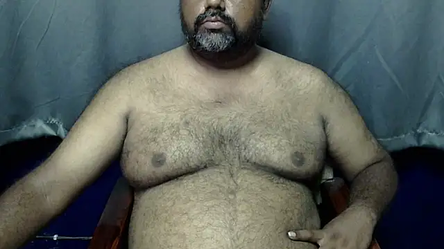 Snapshot of hairysubcub_70 chatting on 10/02/25, 07:15 hairysubcub 70 online show from 10/02/25, 07:15