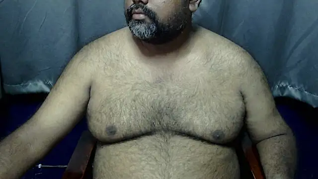 Snapshot of hairysubcub_70 chatting on 10/09/25, 08:23 hairysubcub 70 online show from 10/09/25, 08:23