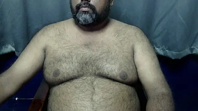 Snapshot of hairysubcub_70 chatting on 10/18/25, 11:55 hairysubcub 70 online show from 10/18/25, 11:55