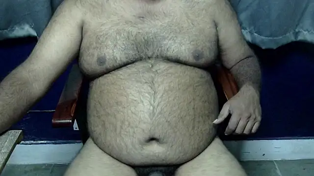 Snapshot of hairysubcub_70 chatting on 11/07/25, 07:19 hairysubcub 70 online show from 11/07/25, 07:19