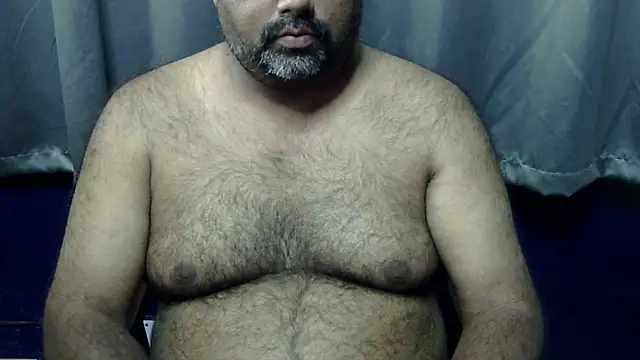 Snapshot of hairysubcub_70 chatting on 11/08/25, 07:19 hairysubcub 70 online show from 11/08/25, 07:19