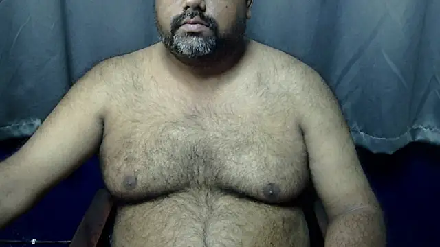 Snapshot of hairysubcub_70 chatting on 11/09/25, 05:39 hairysubcub 70 online show from 11/09/25, 05:39