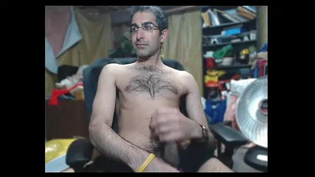 Snapshot of Gsmile1 chatting on 12/22/24, 09:53 Gsmile1 online show from 12/22/24, 09:53