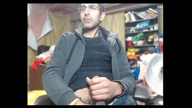 Snapshot of Gsmile1 chatting on 12/24/24, 06:06 Gsmile1 online show from 12/24/24, 06:06