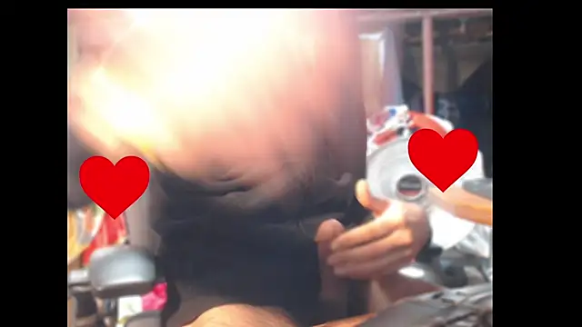 Snapshot of Gsmile1 chatting on 03/22/25, 04:37 Gsmile1 online show from 03/22/25, 04:37