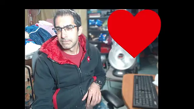 Snapshot of Gsmile1 chatting on 03/08/26, 03:05 Gsmile1 online show from 03/08/26, 03:05