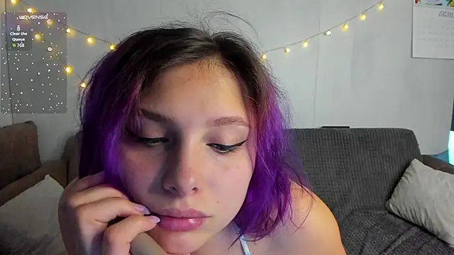 Snapshot of snusmumrike chatting on 11/30/25, 07:01 snusmumrike online show from 11/30/25, 07:01