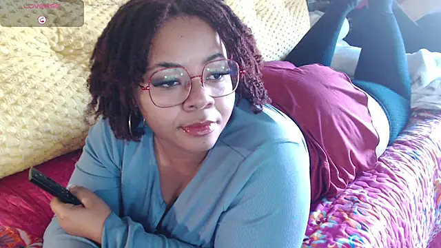 Snapshot of -khayaparker chatting on 01/08/25, 05:15 -khayaparker online show from 01/08/25, 05:15