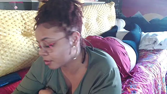 Snapshot of -khayaparker chatting on 01/08/25, 08:29 -khayaparker online show from 01/08/25, 08:29