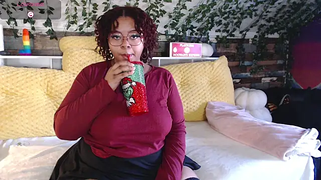 Snapshot of -khayaparker chatting on 01/14/25, 01:49 -khayaparker online show from 01/14/25, 01:49