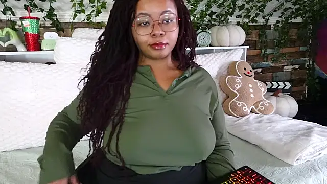 Snapshot of -khayaparker chatting on 02/19/25, 06:43 -khayaparker online show from 02/19/25, 06:43