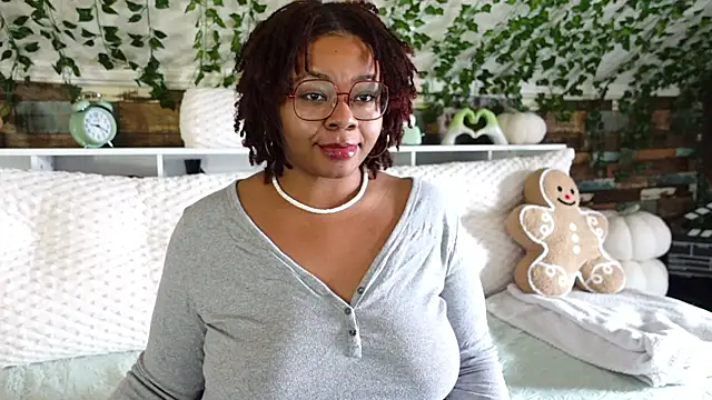 Snapshot of -khayaparker chatting on 03/04/25, 02:21 -khayaparker online show from 03/04/25, 02:21