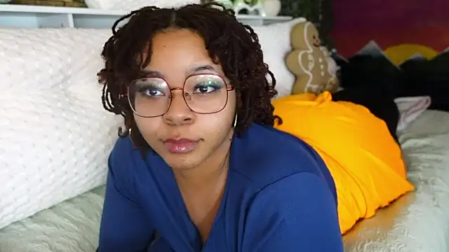 Snapshot of -khayaparker chatting on 03/09/25, 10:30 -khayaparker online show from 03/09/25, 10:30