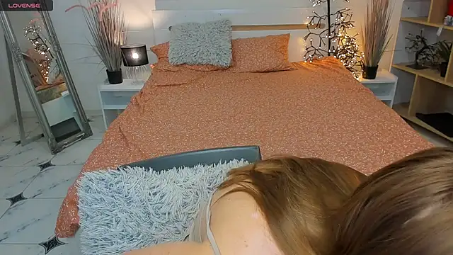 Snapshot of CharmedDoll chatting on 01/25/25, 08:00 CharmedDoll online show from 01/25/25, 08:00