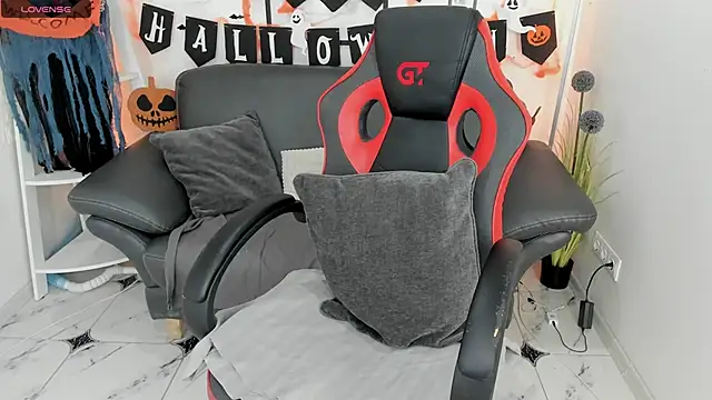 CharmedDoll online show from 10/17/25, 06:27