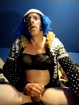 Snapshot of MirthildaVenza chatting on 10/12/25, 07:07 MirthildaVenza online show from 10/12/25, 07:07