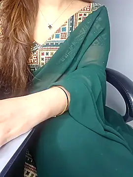 aliyaah singh online show from 01/05/25, 07:07