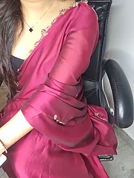 Snapshot of aliyaah_singh chatting on 05/21/26, 06:15 aliyaah singh online show from 05/21/26, 06:15
