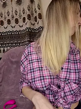 Snapshot of MissisMilk chatting on 01/28/25, 08:47 MissisMilk online show from 01/28/25, 08:47